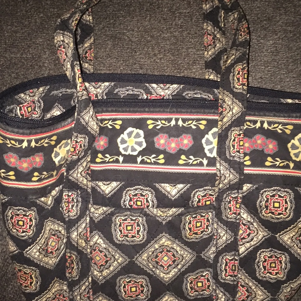Cute 5 pocket small quilted bag 💼
